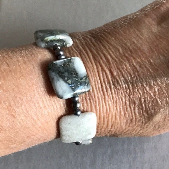 Vintage Handmade Quartz with pyrite pearls and sterling silver bracelet - Picture 4 of 9